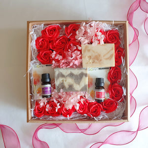 Soap Artisan |  2 Soap Floral Gift Set with Essential Oils